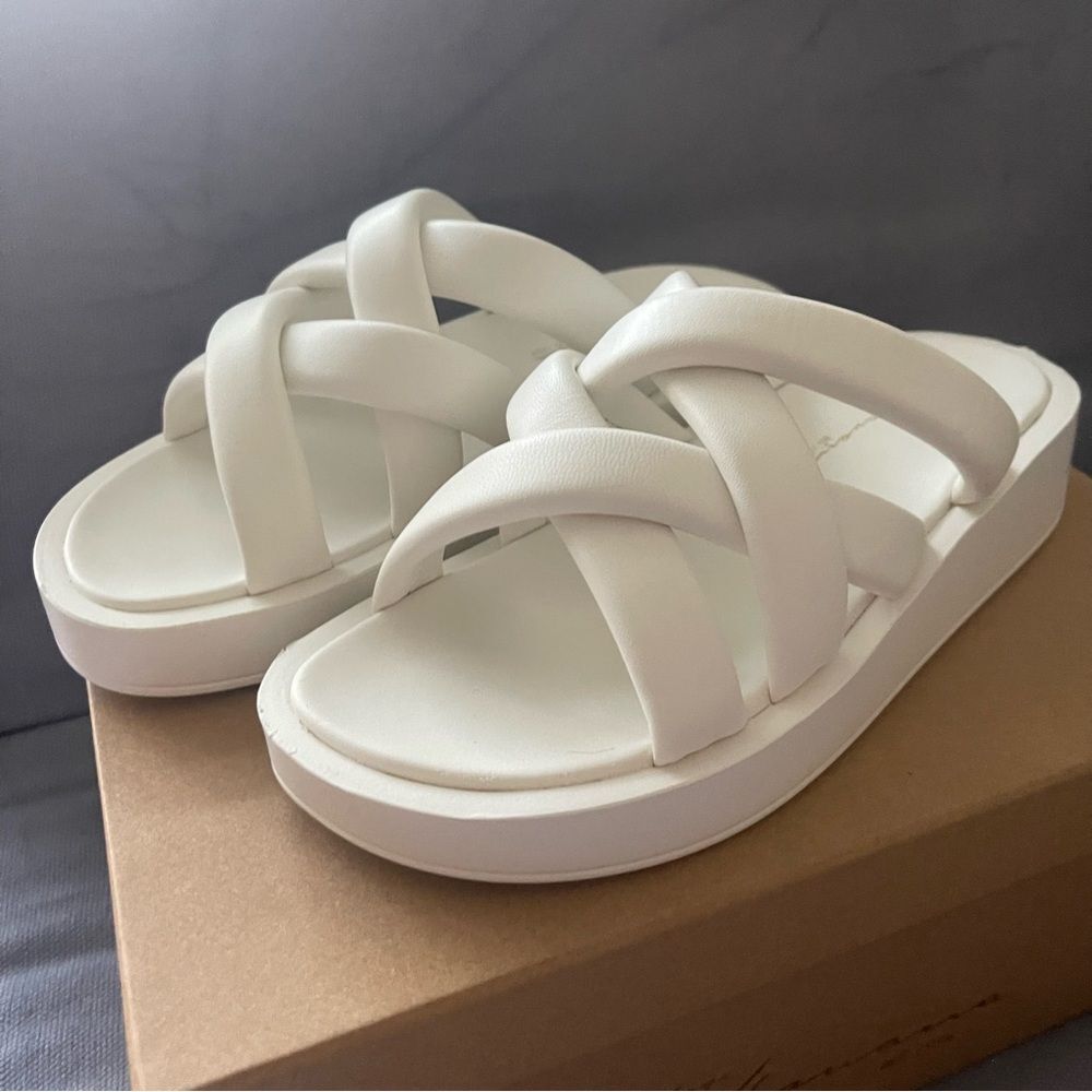 Vintage Havana Size 11 Day Dream Puff Criss Cross Platform Sandal Slip On